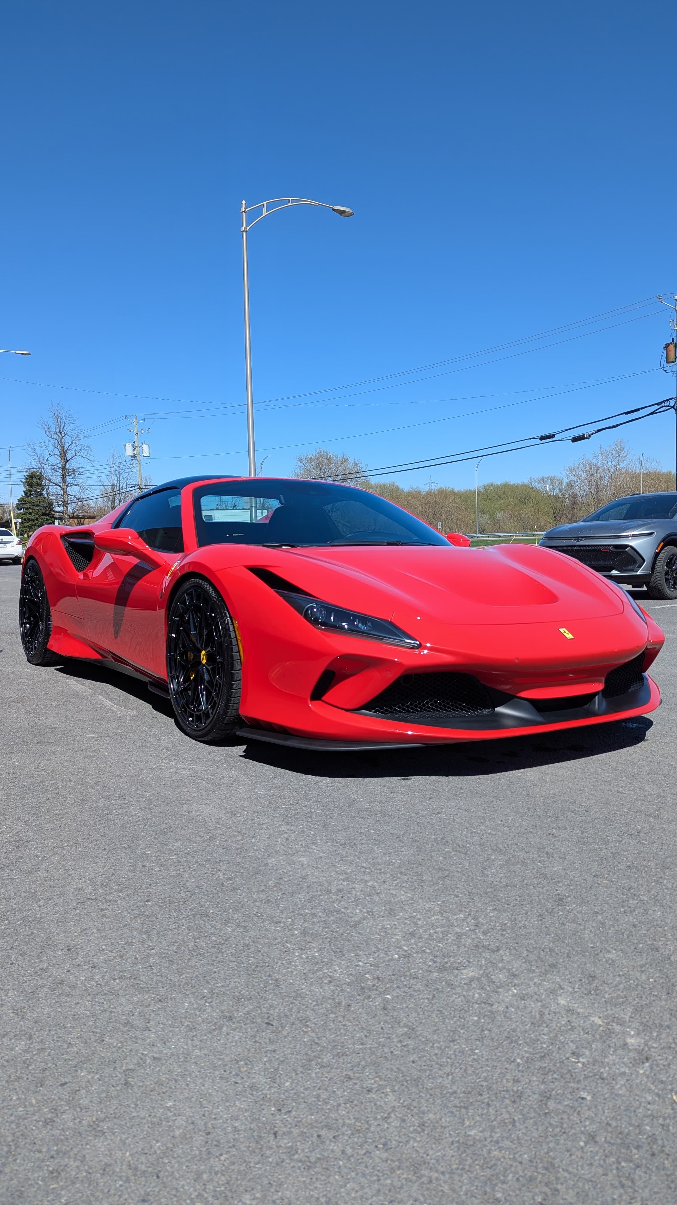 Ferrari F8 Tributo rouge